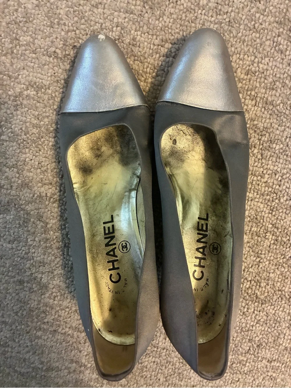CHANEL Gray Pumps with Silver Metallic Cap Toe